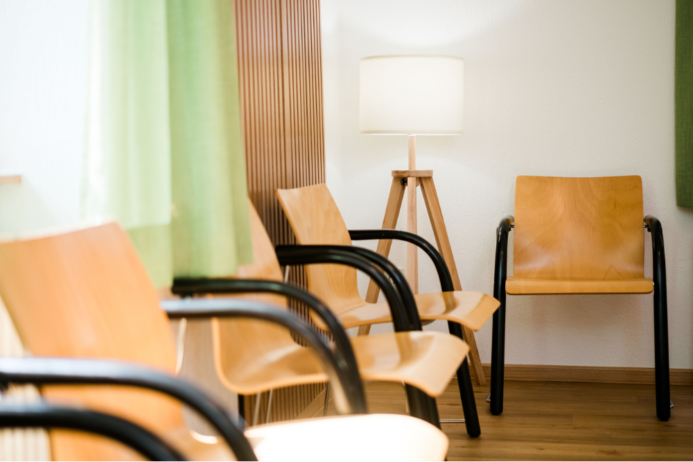 hausarzt-schotten foto-wartezimmer-stengel